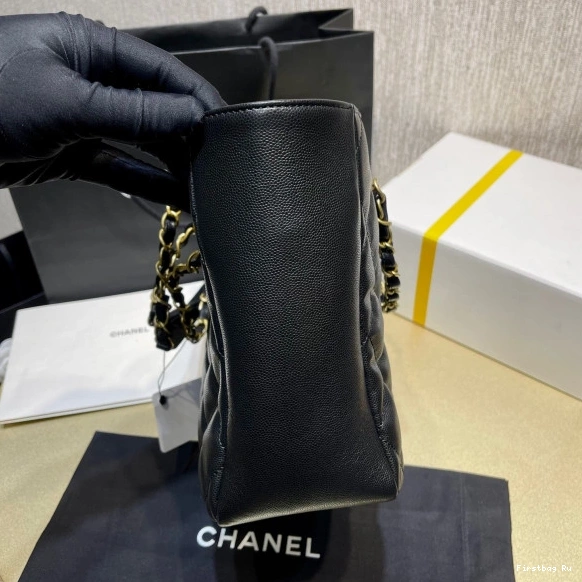 First Bag Ru CHANEL BAG SHOPPING 0823